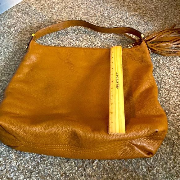 Micheal Kors Leather Bag - Picture 2 of 5